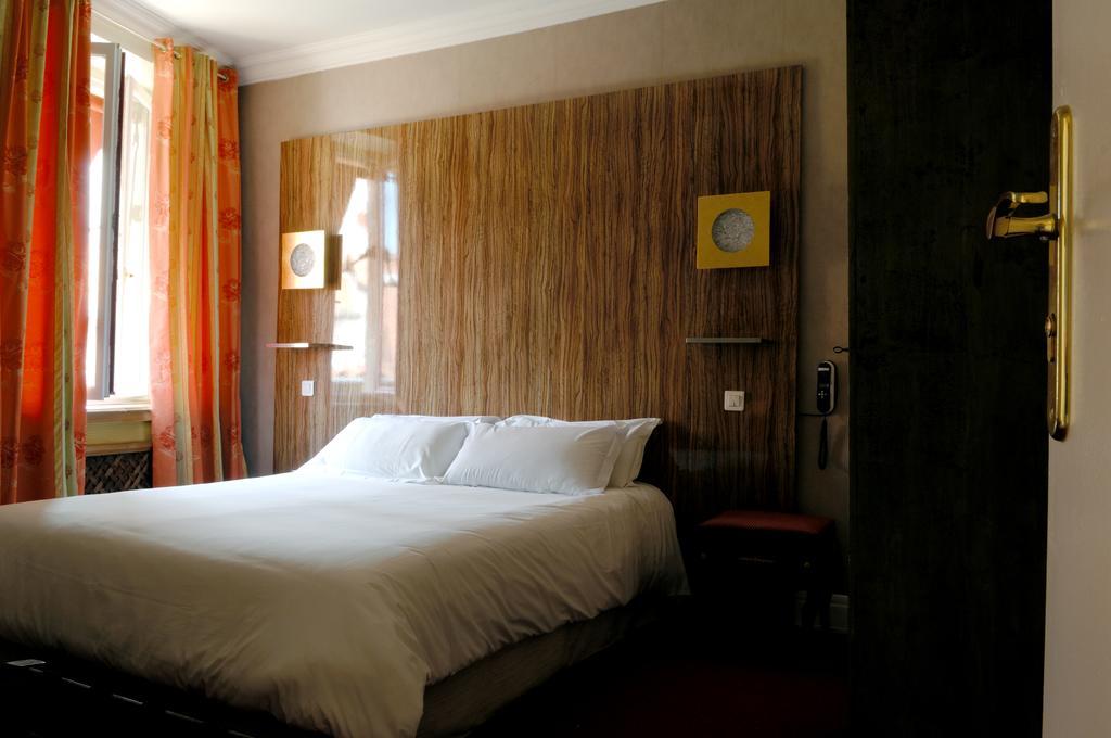 Hostellerie Jerome La Turbie Ruang foto