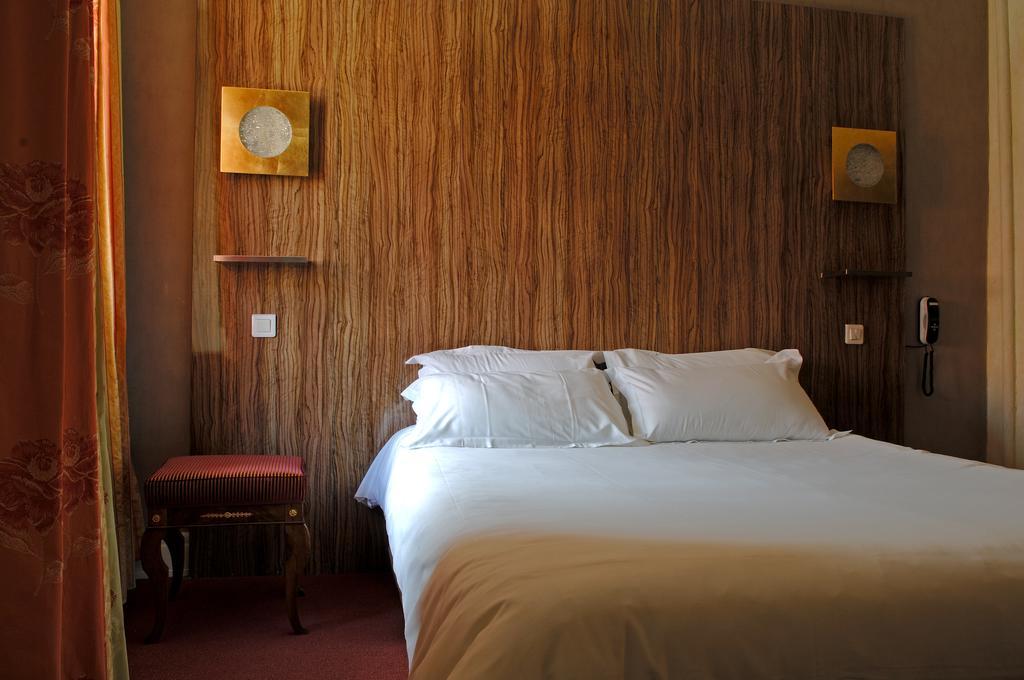Hostellerie Jerome La Turbie Ruang foto